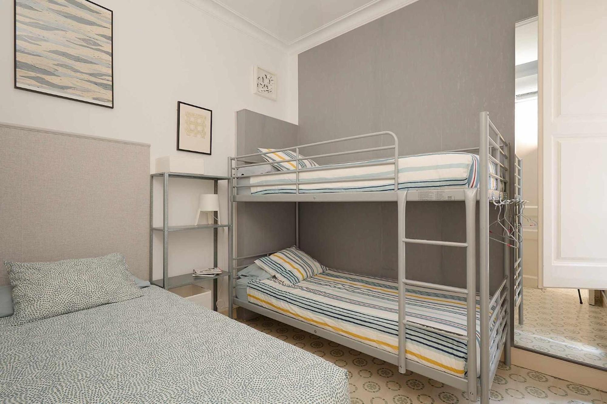 Cal Mateu 11 Huespedes Sagrada Familia Apartment Barcelona Ngoại thất bức ảnh